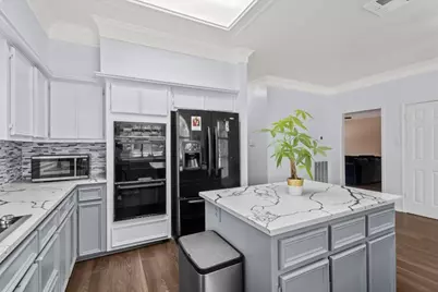 10116 Pinehurst Drive, Austin, TX 78747 - Photo 8