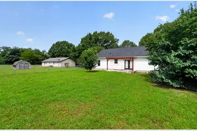 403 Lynch Street, Smithville, TX 78957 - Photo 26