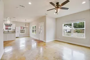 103 East St, Smithville, TX 78957 - Photo 4