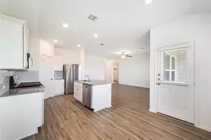 102 Sebring Cir, Hutto, TX 78634 - Photo 22