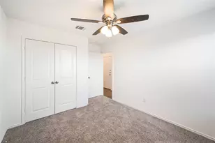 102 Sebring Cir, Hutto, TX 78634 - Photo 6