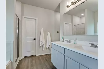 116 Cressida Cove #9G, Jarrell, TX 76537 - Photo 12