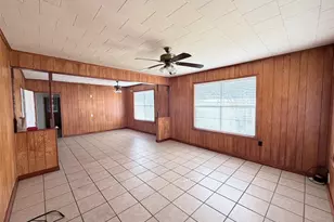 500 Greasy Bend, Smithville, TX 78957 - Photo 2