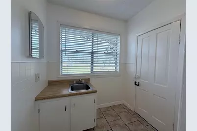500 Greasy Bend, Smithville, TX 78957 - Photo 8