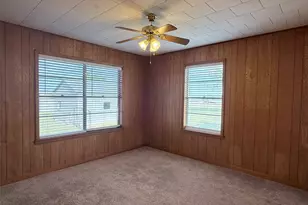 500 Greasy Bend, Smithville, TX 78957 - Photo 10