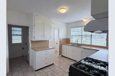 500 Greasy Bend, Smithville, TX 78957 - Photo 6