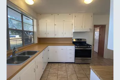 500 Greasy Bend, Smithville, TX 78957 - Photo 6