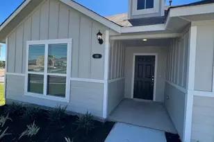 105 Spiny Lizard Ln, San Marcos, TX 78666 - Photo 2