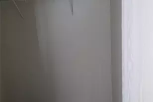 209 Phillips St, Hutto, TX 78634 - Photo 10