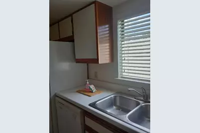 728 W San Antonio Street #108B, Lockhart, TX 78644 - Photo 2