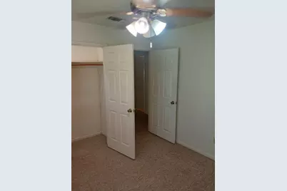 728 W San Antonio Street #108B, Lockhart, TX 78644 - Photo 6