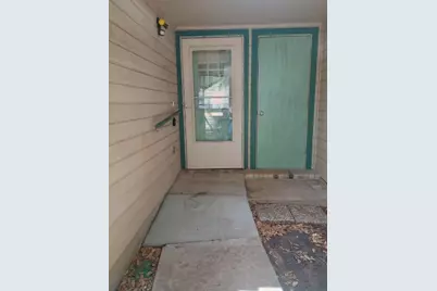 728 W San Antonio Street #108B, Lockhart, TX 78644 - Photo 10