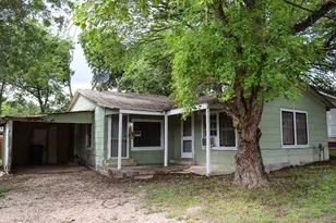 803 3rd St, Lockhart, TX 78644 - Photo 14