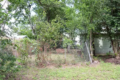 803 Third Street, Lockhart, TX 78644 - Photo 12