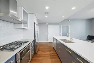 300 Bowie St, Austin, TX 78703 - Photo 4