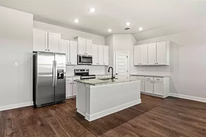 405 W Luna Blue Lane, Jarrell, TX 76537 - Photo 2