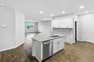 211 Rainmaker Ln, Bastrop, TX 78602 - Photo 2