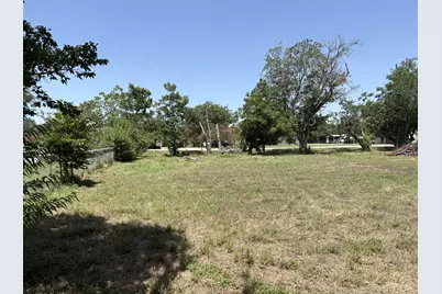 117 Gonzales Street, Paige, TX 78659 - Photo 2