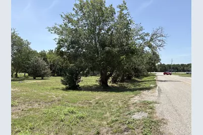 117 Gonzales Street, Paige, TX 78659 - Photo 4