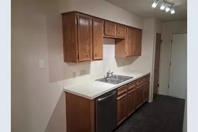 703 Rollingway Drive #B, Round Rock, TX 78681 - Photo 2