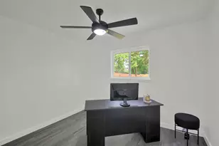 1408 Fairfield Dr, Austin, TX 78758 - Photo 4