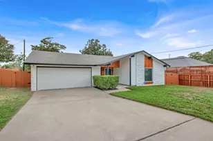 1408 Fairfield Dr, Austin, TX 78758 - Photo 14