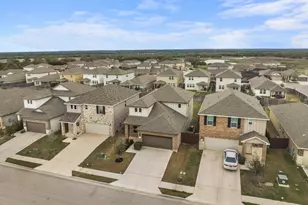 133 Outlaw Dr, Liberty Hill, TX 78642 - Photo 38