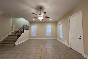 1309 Olander St, Austin, TX 78702 - Photo 4