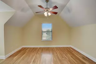 1309 Olander St, Austin, TX 78702 - Photo 8