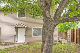 5616 Emerald Forest Dr, Austin, TX 78745 - Photo 2