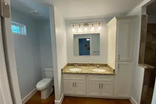 300 Pendergrass St, Smithville, TX 78957 - Photo 14