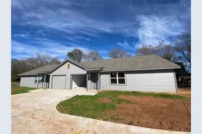 300 Pendergrass Street #B, Smithville, TX 78957 - Photo 1