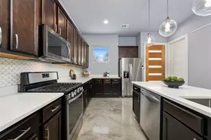 1310 Cedar Ave, Austin, TX 78702 - Photo 10