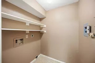 9797 Leawood Blvd, Houston, TX 77099 - Photo 2