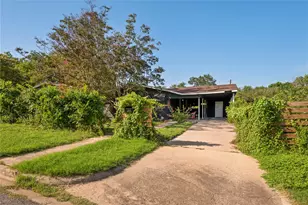 402 Philco Dr, Austin, TX 78745 - Photo 1