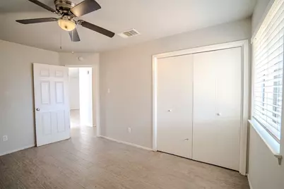11906 Sunhillow Bend #B, Austin, TX 78758 - Photo 10