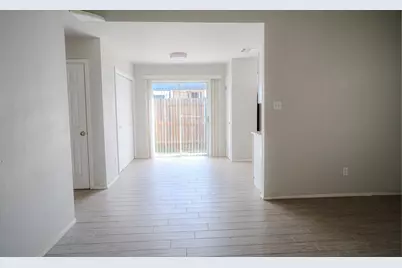11906 Sunhillow Bend #B, Austin, TX 78758 - Photo 4