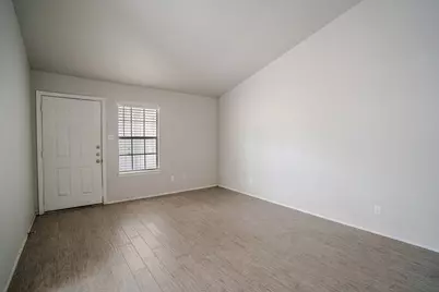 11906 Sunhillow Bend #B, Austin, TX 78758 - Photo 2