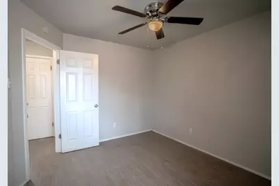 11906 Sunhillow Bend #B, Austin, TX 78758 - Photo 12