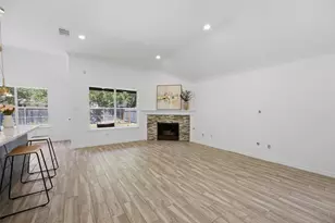 204 Newport Landing Pl, Round Rock, TX 78665 - Photo 16