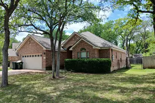 113 Canyon Rd, Georgetown, TX 78628 - Photo 2