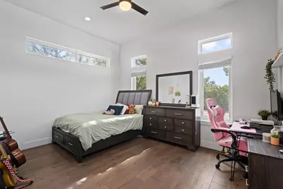 418 Venture Boulevard S, Point Venture, TX 78645 - Photo 22