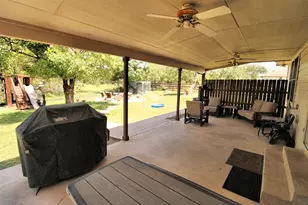 10260 Twin Lake Loop, Dripping Springs, TX 78620 - Photo 4