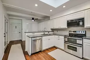 11125 Pinehurst Dr, Austin, TX 78747 - Photo 2
