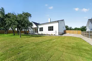 2141 Stone Meadow, Fredericksburg, TX 78624 - Photo 36
