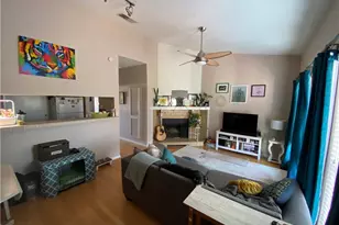 2901 San Jacinto Blvd, Austin, TX 78705 - Photo 2