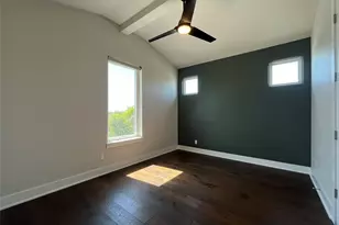 2105 Greenwood Ave, Austin, TX 78723 - Photo 16