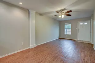 202 S College St, Georgetown, TX 78626 - Photo 12