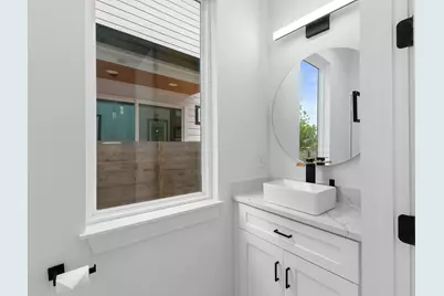 5305 Ledesma Road #4, Austin, TX 78721 - Photo 18