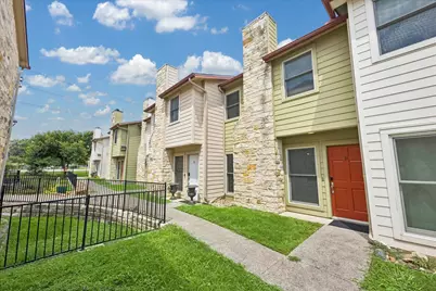 6900 E Riverside Drive #31, Austin, TX 78741 - Photo 4